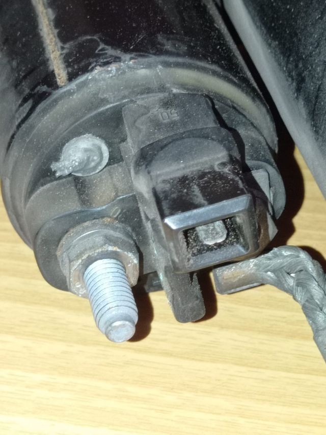 Motor de arranque Seat León Diésel 2004. Bosch. 