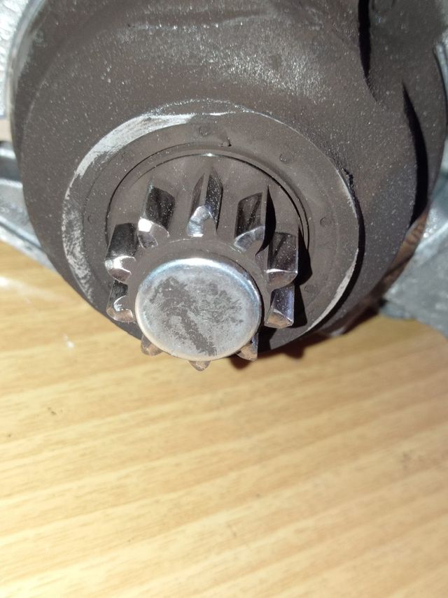 Motor de arranque Seat León Diésel 2004. Bosch. 