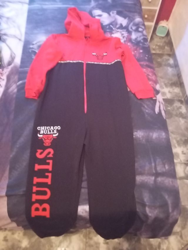 Pijama mono Chicago bulls 10 11 años