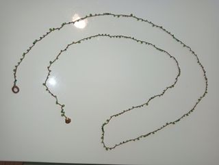 Collana con pietre verdi 