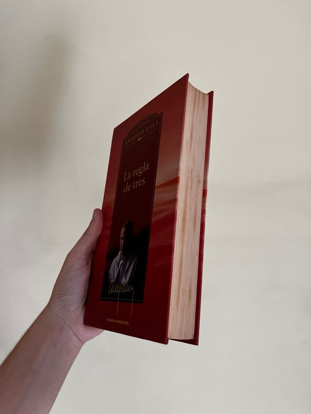 Libro / Llibre La regla de tres