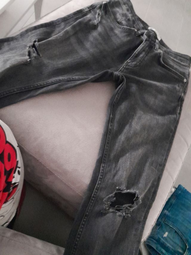 Pantalón vaqueros adolescente