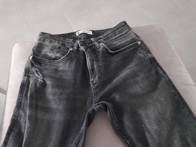 Pantalón vaqueros adolescente