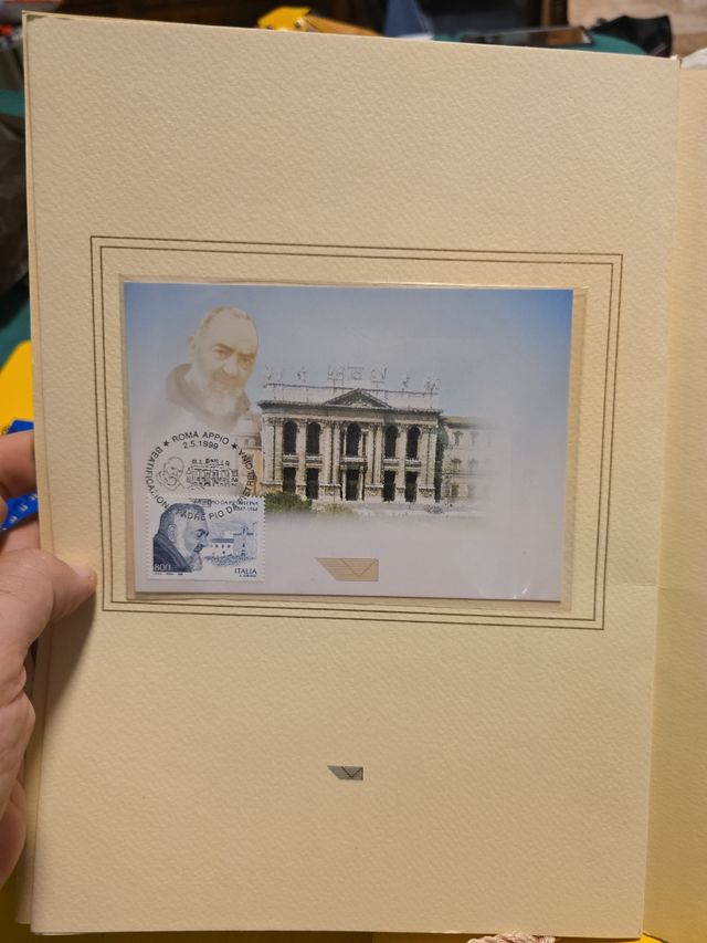 Francobollo Padre Pio