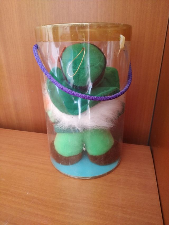 Bambola antica e peluche antico