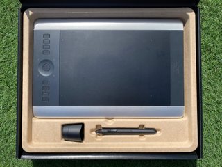Wacom INTUOS PRO M *Special Edition