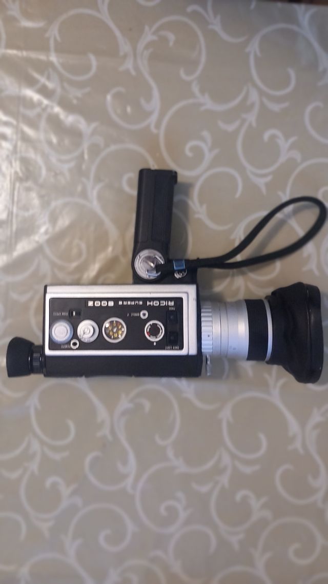 Cinepresa Super 8