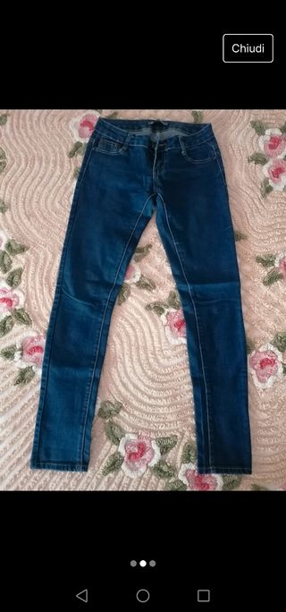 Jeans semplici scuri