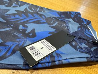 NUEVO. TALLA S. PERNERAS AGU
