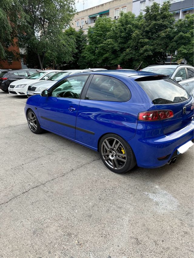 SEAT Ibiza 2004