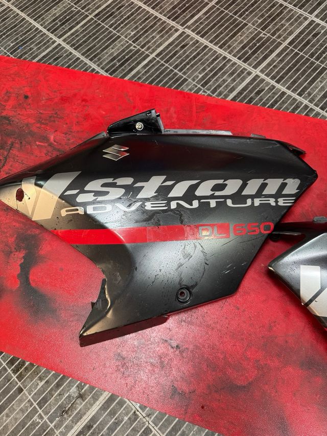 Carenado lateral Suzuki DL 650