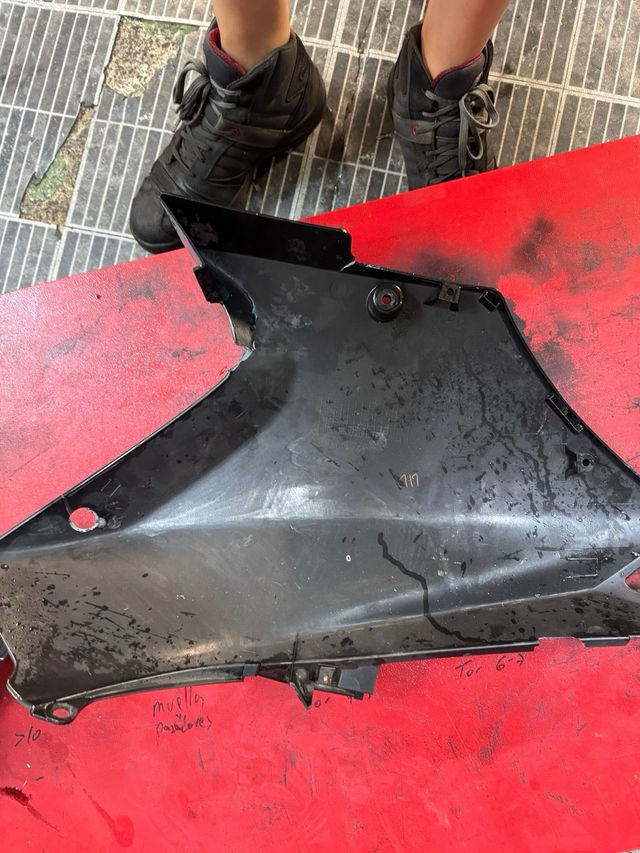 Carenado lateral Suzuki DL 650