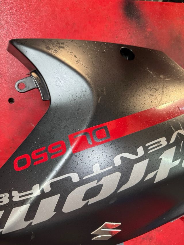 Carenado lateral Suzuki DL 650