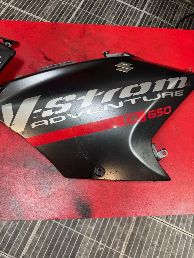Carenado lateral Suzuki DL 650