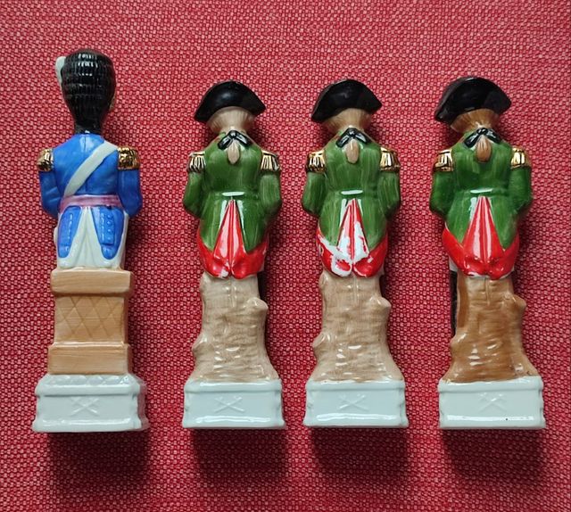 4 statuette porcellana ufficiali Impero Francese