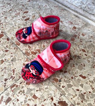 Zapatillas de casa. Niña. 