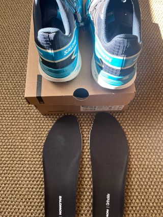 zapatilla trail  Salomon Thundercross azul 