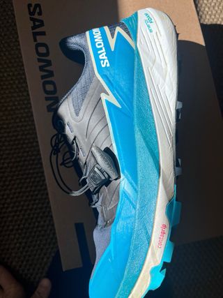 zapatilla trail  Salomon Thundercross azul 