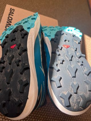 zapatilla trail  Salomon Thundercross azul 