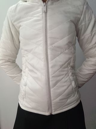 Plumífero blanco. Nuevo 