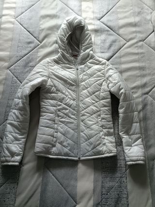 Plumífero blanco. Nuevo 