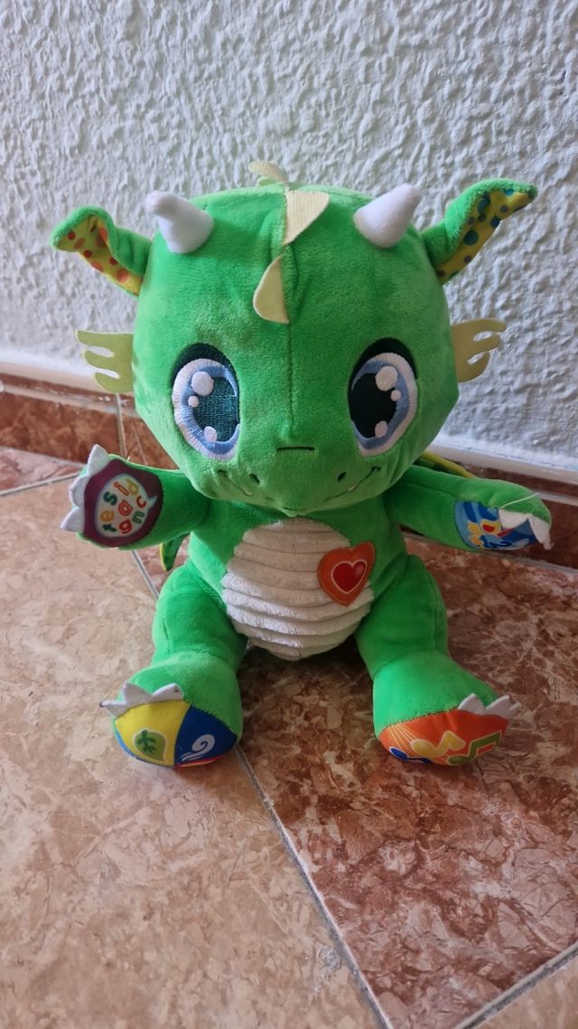 Dragon peluche