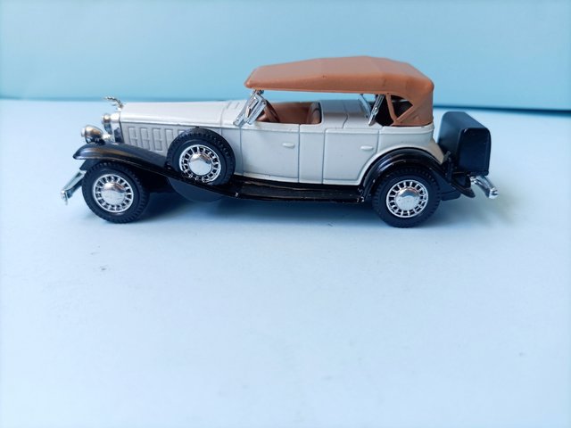 Cadillac V16 Guisval