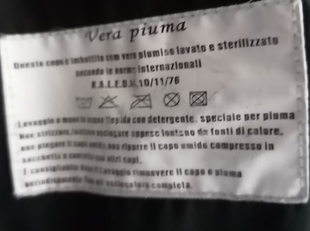 Giubbino imbottito - Chaqueta acolchada