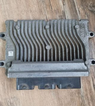 Modulo control del motor ECU Peugeot 9667112180