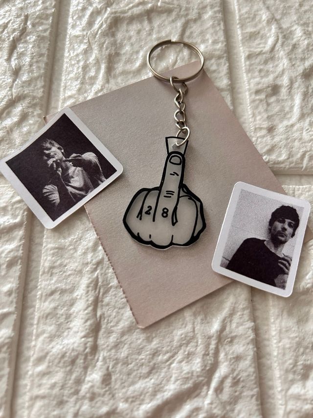 LOUIS TOMLINSON Keychain “F**k You”
