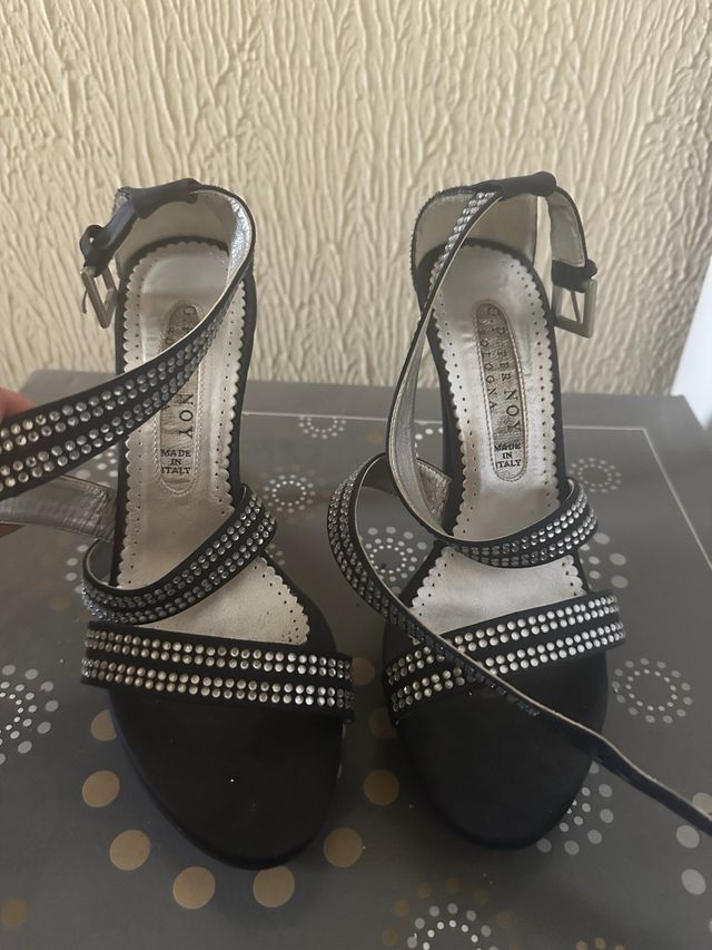 Sandalo tacco con strass 38