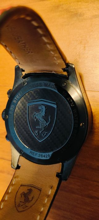 Reloj Ferrari Paddock Carbon + bolígrafo Seaffer