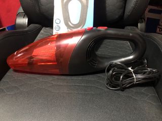 Aspirador de mano para coche