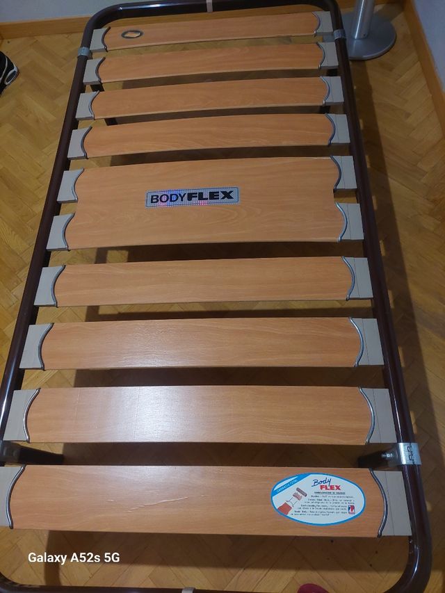 Somier con patas  marca bodyflex