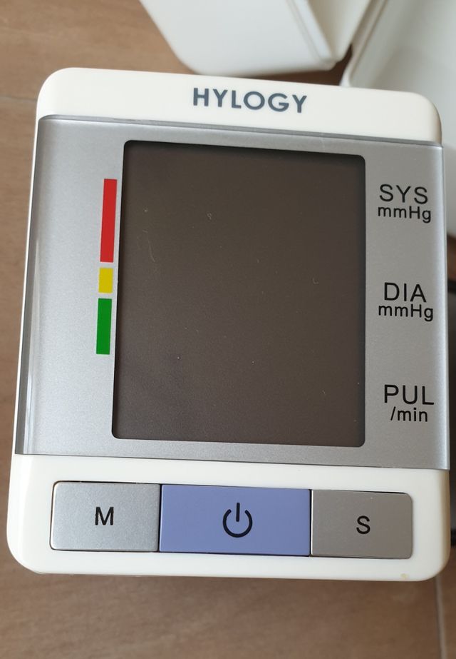 Tensiómetro de muñeca
