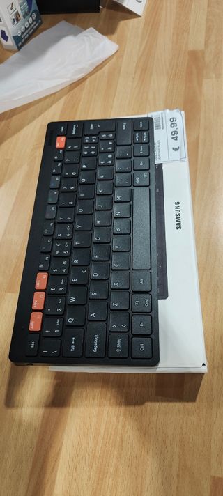 Samsung Smart Keyboard trio 500