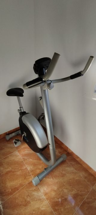 Bicicleta estática Cups Pro