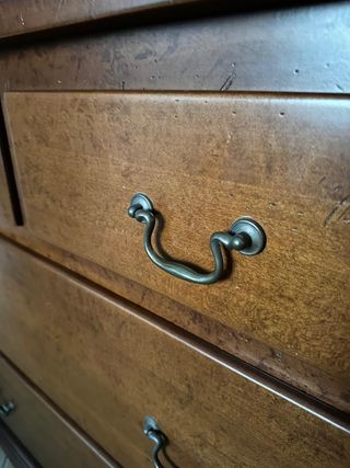 Cassettiera e due comodini artigianali 