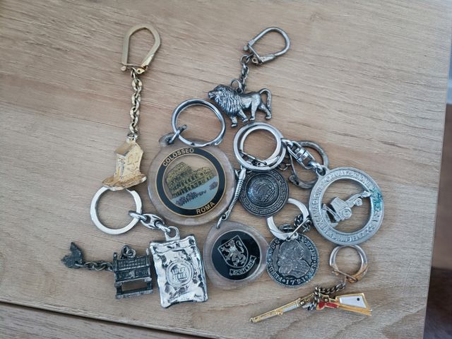10 llaveros lote 2
