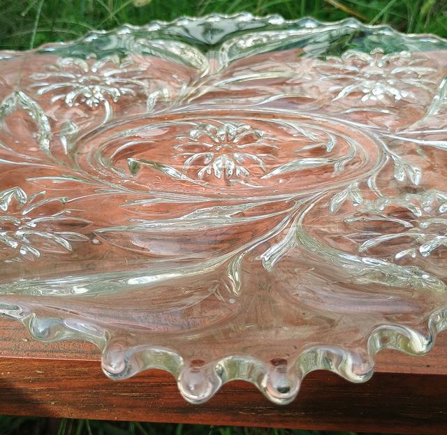 Antigua Fuente de cristal ovalada