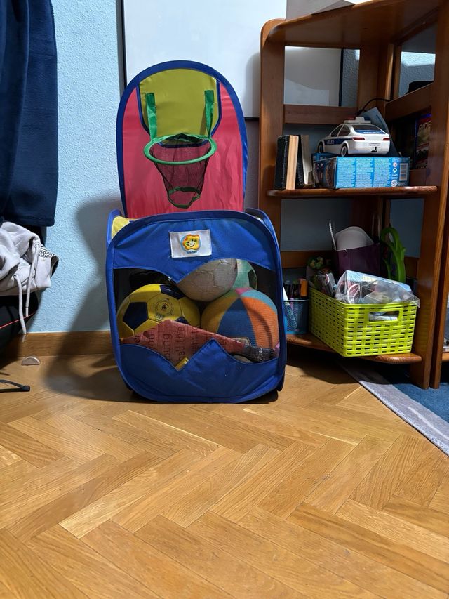 Cesto juguetes con canasta