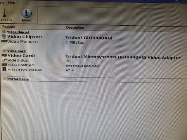 Tarjeta gráfica Trident PCI TGUI9440AGi