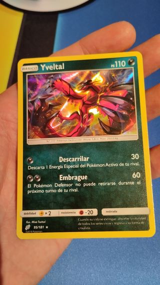Yveltal Holo carta pokemon TEU