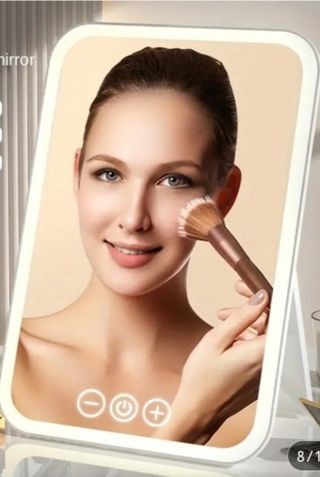 Espejo de maquillaje con luz