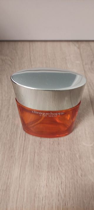 Bottiglie di profumo vuote