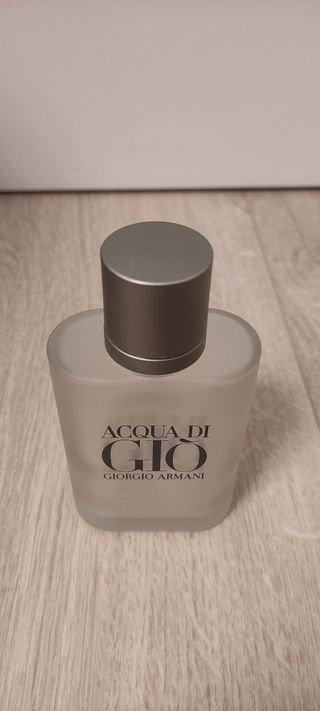 Bottiglie di profumo vuote