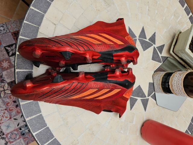 Adidas predator 43 sin cordones +