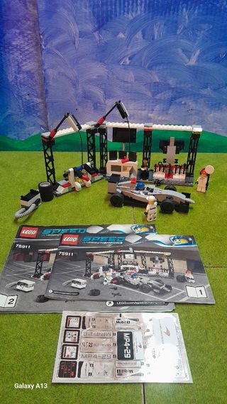 Lego Mclaren Mercedes pit stop