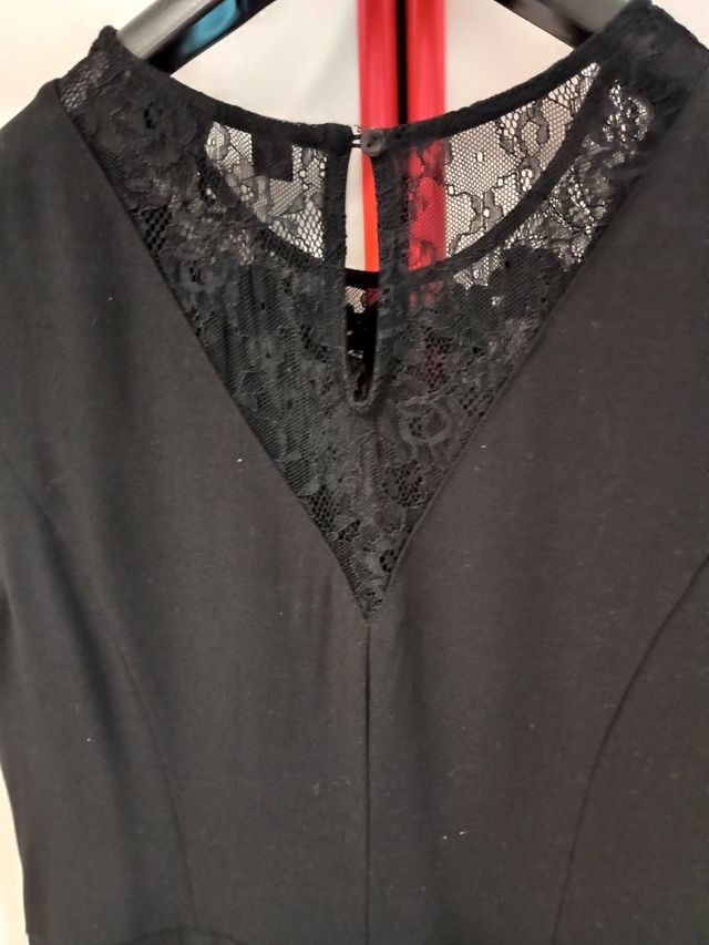 Tubino nero con pizzo