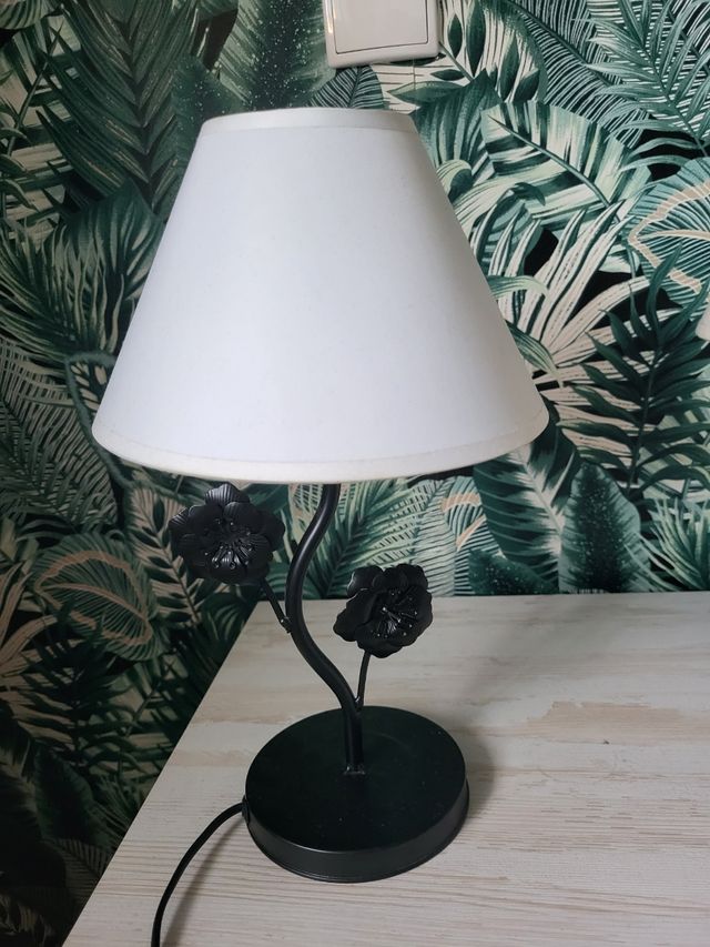 Lámpara mesita noche